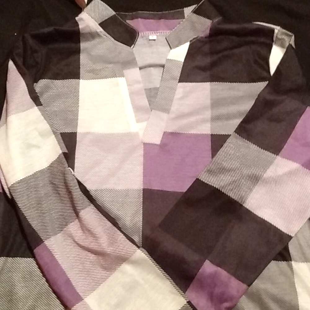 Half sleeve checkered top